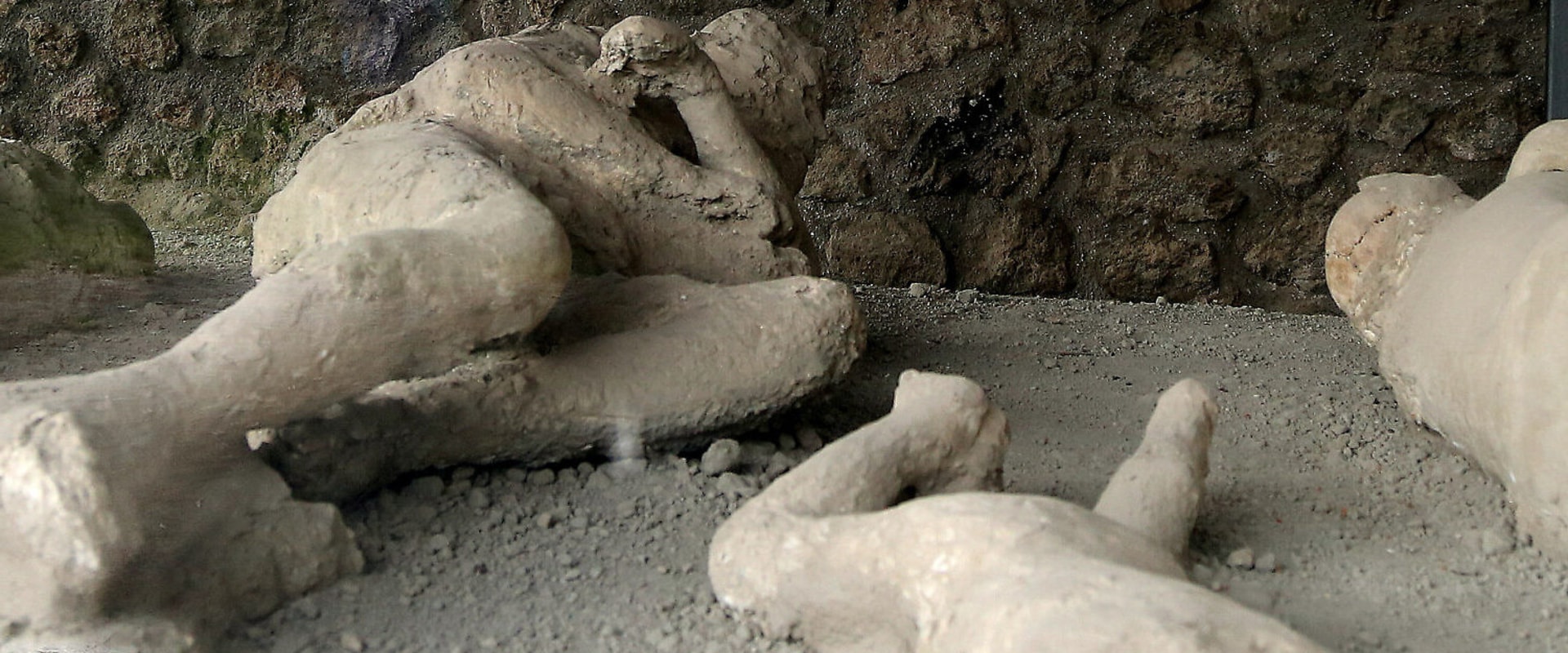 The Devastating Pompeii Eruption: A Comprehensive Look into One of the World's Most Notorious Natural Disasters